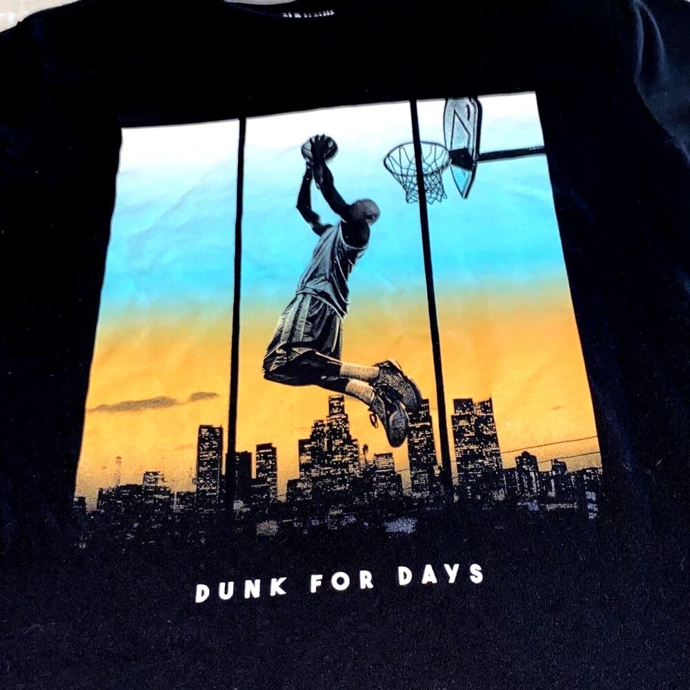 Old Navy DUNK FOR DAYS Boy's Youth Shirt 14-16 - Picture 2 of 4